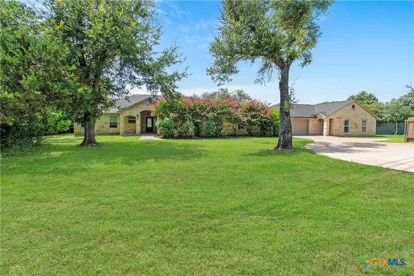 $849,900 | 409 Northcliffe Drive, Belton, TX 76513