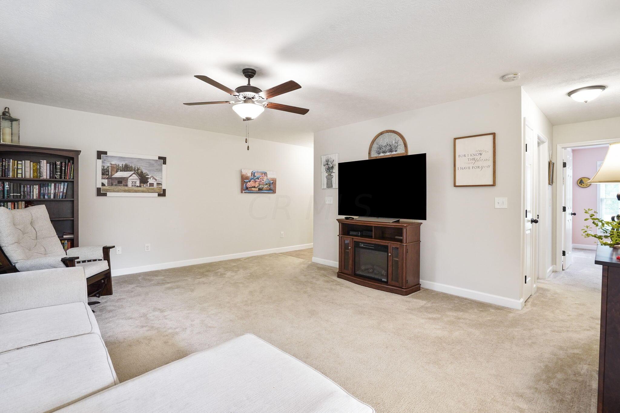 4570 Fremar Road Northeast Lancaster, OH 43130 - Photo 11 of 34 14-web-or-mls-DSC07588