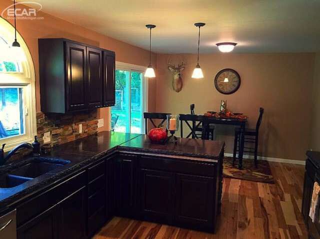 10520 Rustic Rdg Lane Fenton, MI 48430 - Photo 4 of 23 20451064-3.JPG