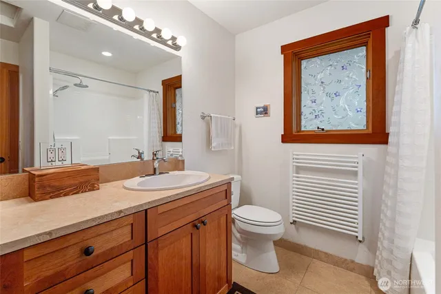 $750,000 | 615 Harrison Street, Unit C, Friday Harbor, WA 98250