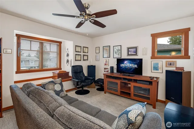 $750,000 | 615 Harrison Street, Unit C, Friday Harbor, WA 98250