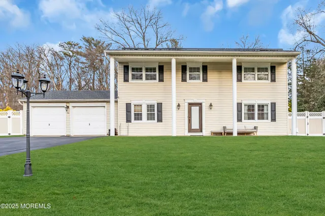 $4,800 | 14 Regina Road, Morganville, NJ 07751