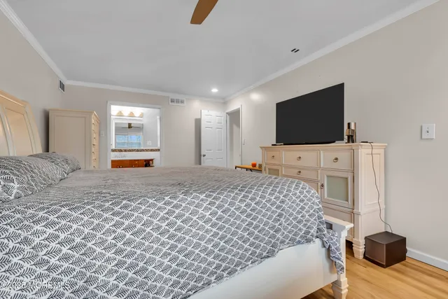 $4,800 | 14 Regina Road, Morganville, NJ 07751