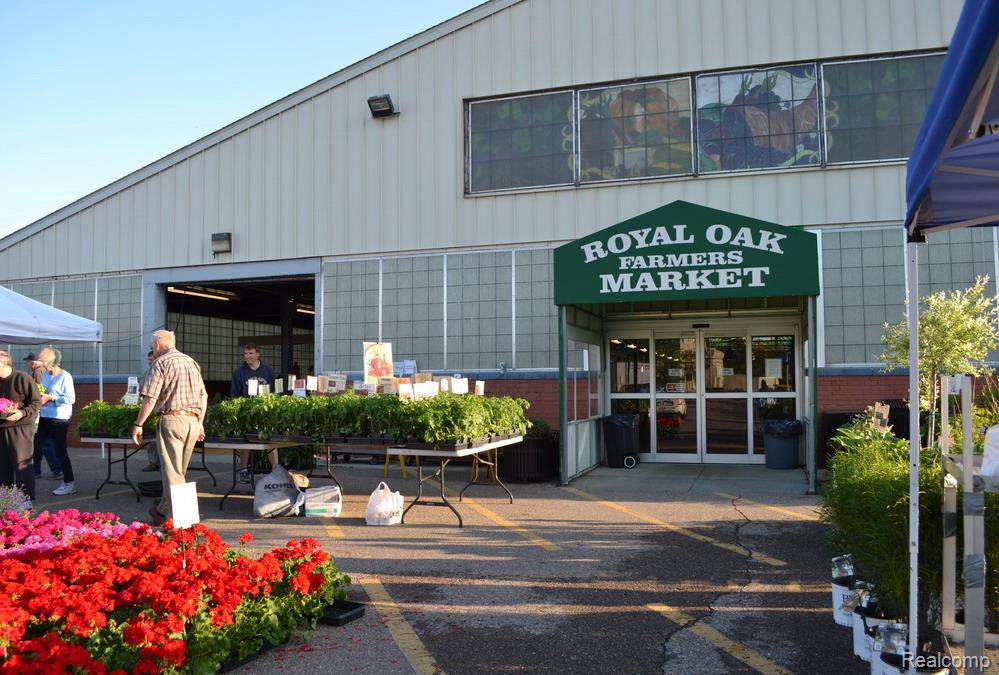 4444 Samoset Road Royal Oak, MI 48073 - Photo 33 of 36 bb Royal Oak Farmers Market.JPG