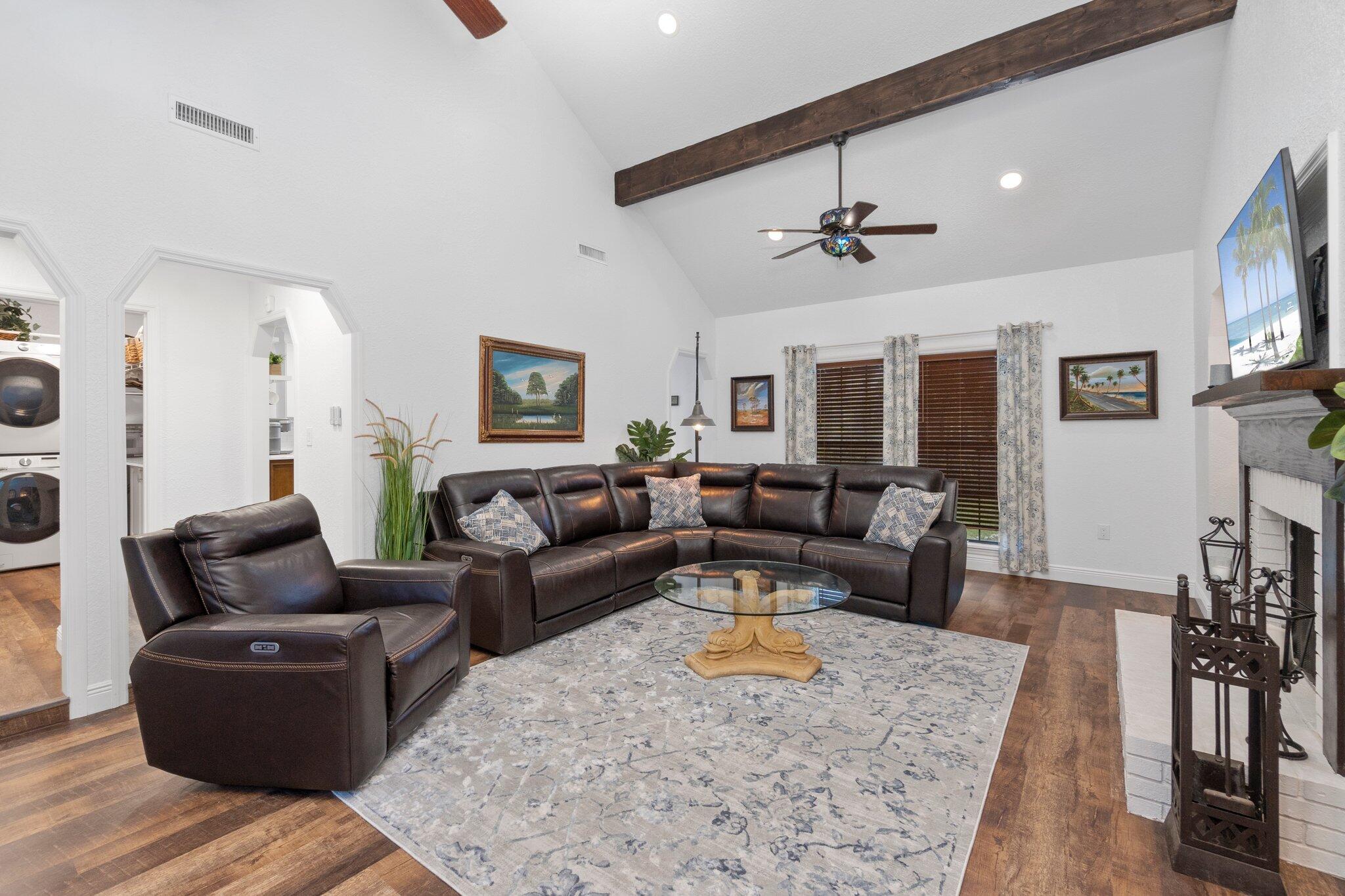 206 York Drive Cocoa, FL 32926 - Photo 14 of 60 Living Room