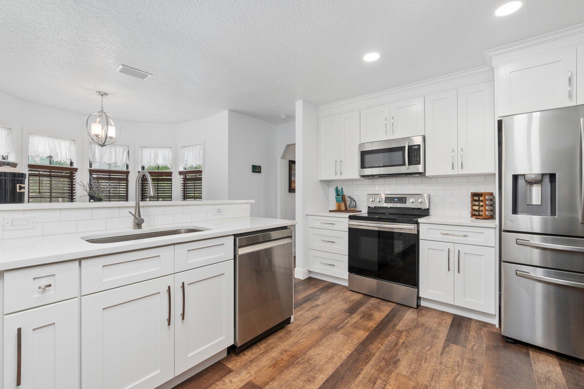 206 York Drive Cocoa, FL 32926 - Photo 23 of 60 Kitchen