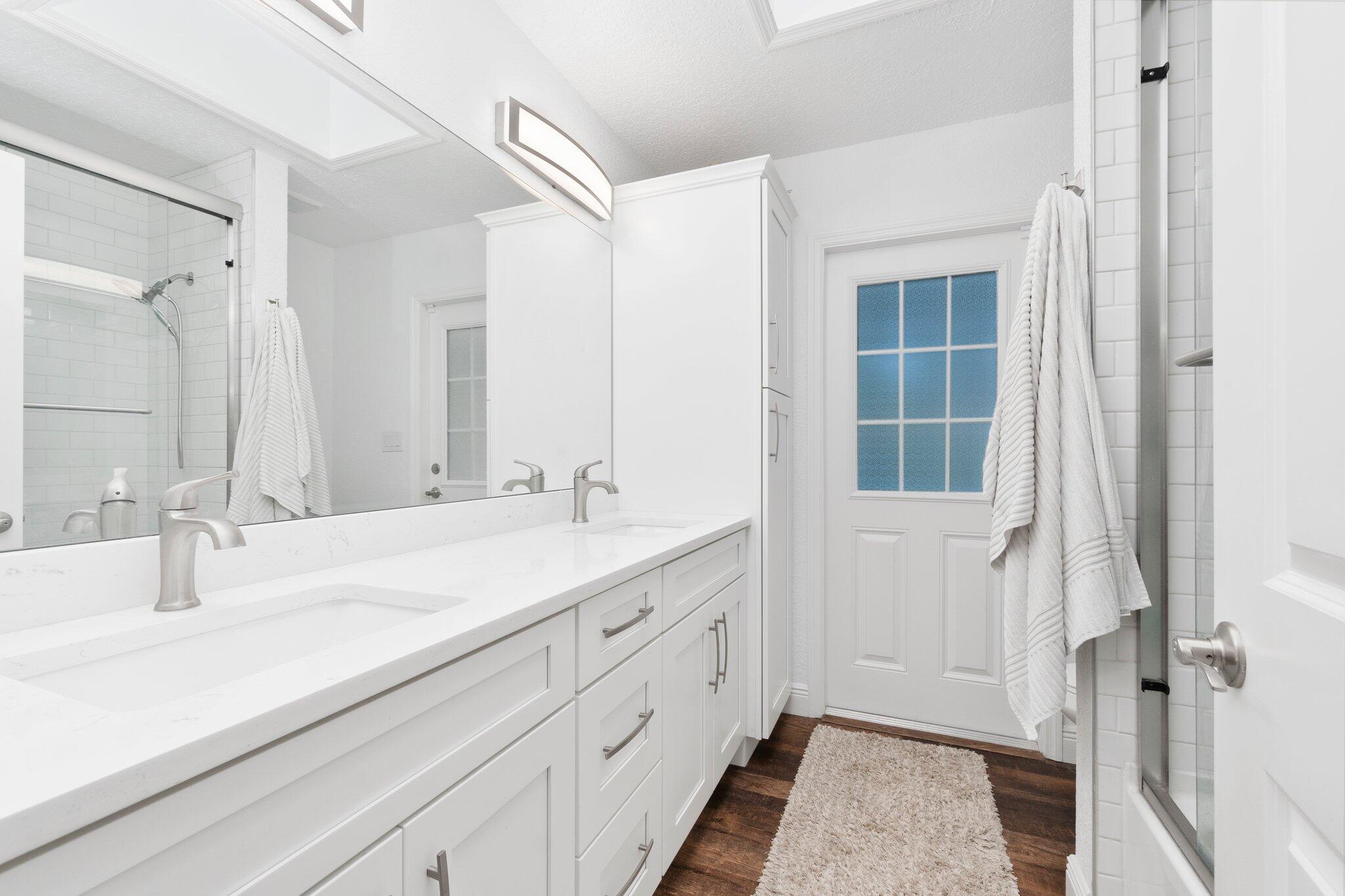 206 York Drive Cocoa, FL 32926 - Photo 30 of 60 Primary Bathroom