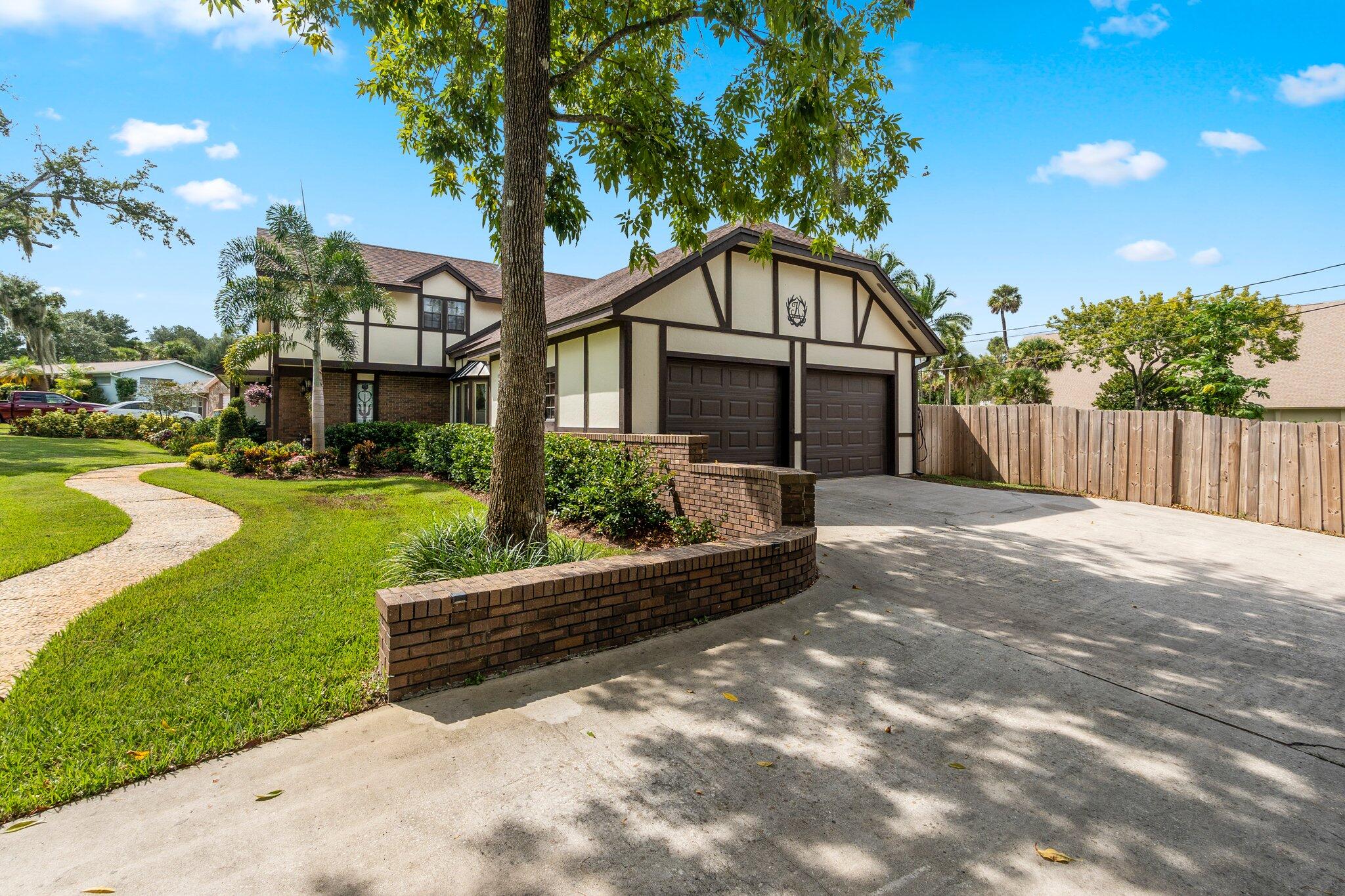 206 York Drive Cocoa, FL 32926 - Photo 8 of 60 Front