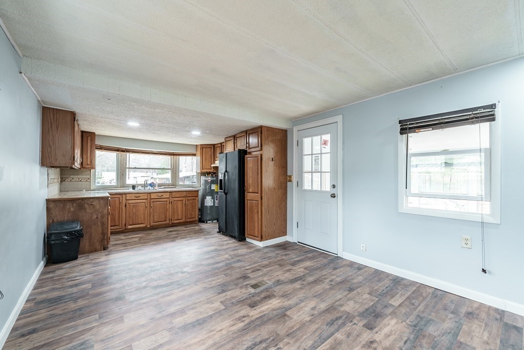 60 Rest Way Springfield, MA 01119 - Photo 5 of 9 Gallery Image 5