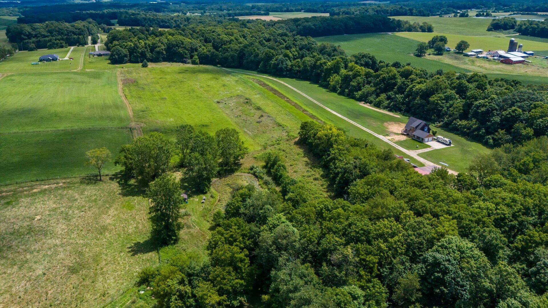 3923 Veatch Road Gambier, OH 43022 - Photo 2 of 4 62-zj 3976 Millersburg Rd084