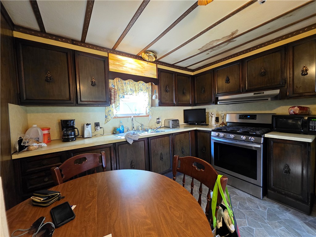 67 Alfa Drive Pawtucket, RI 02860 - Photo 6 of 20