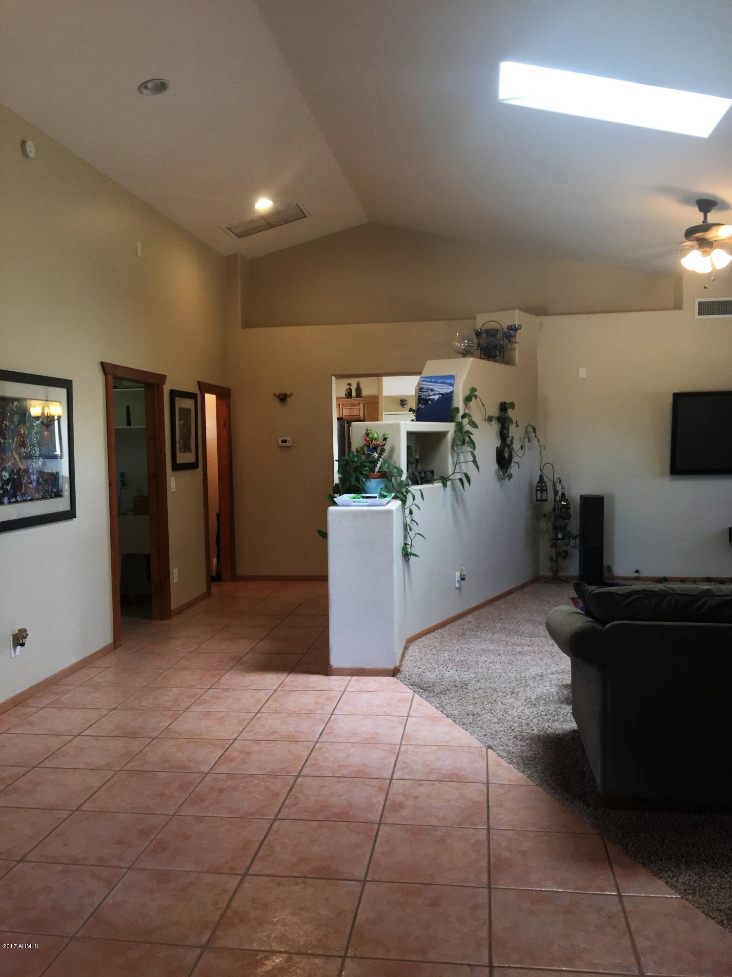 1356 East Cloud Road Phoenix, AZ 85086 - Photo 22 of 38 Living