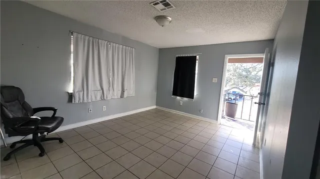 $1,295 | 4509 Yale Street, Unit D, Metairie, LA 70006