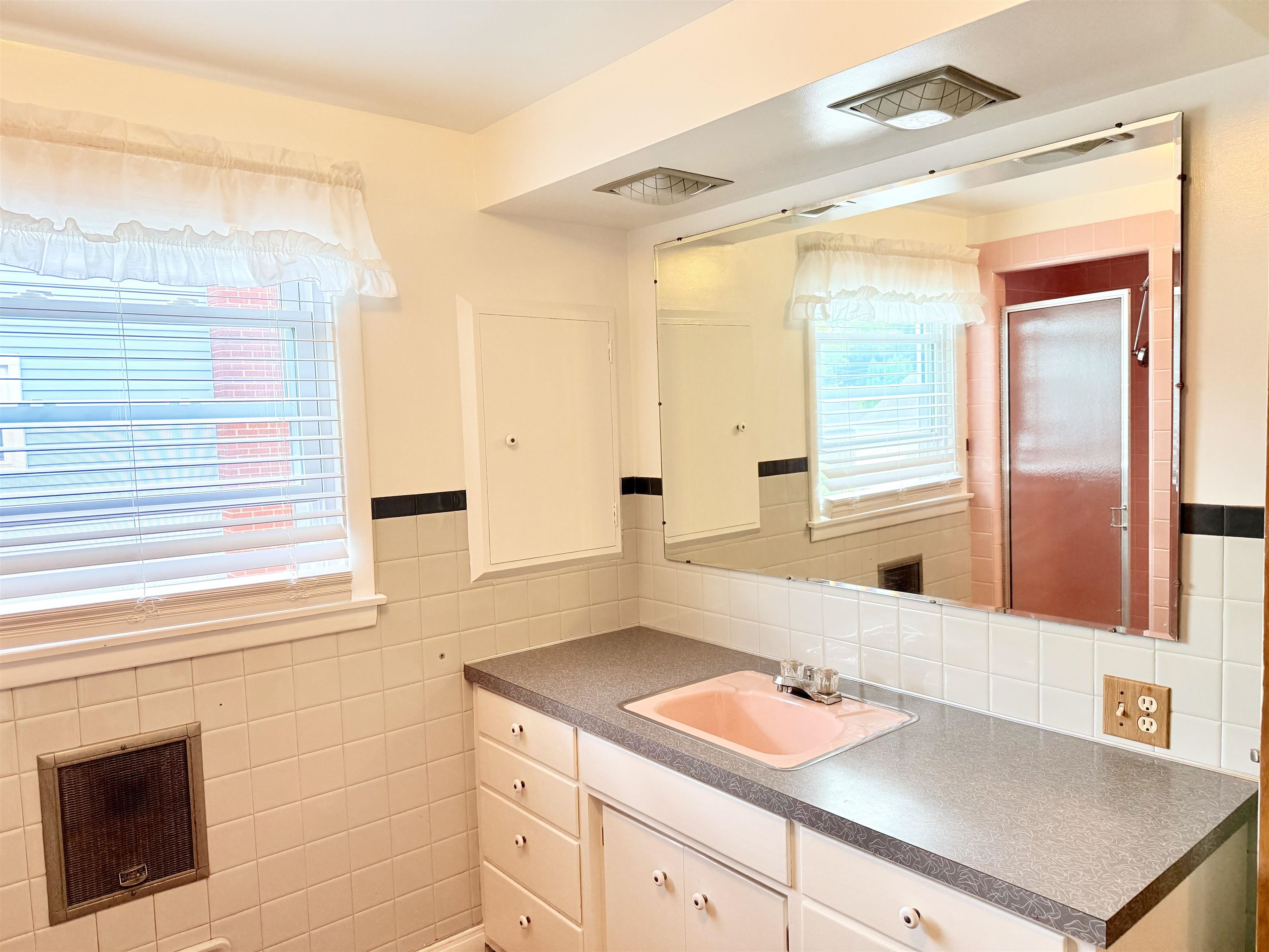 619 East Byrd Street Appleton, WI 54911 - Photo 16 of 28