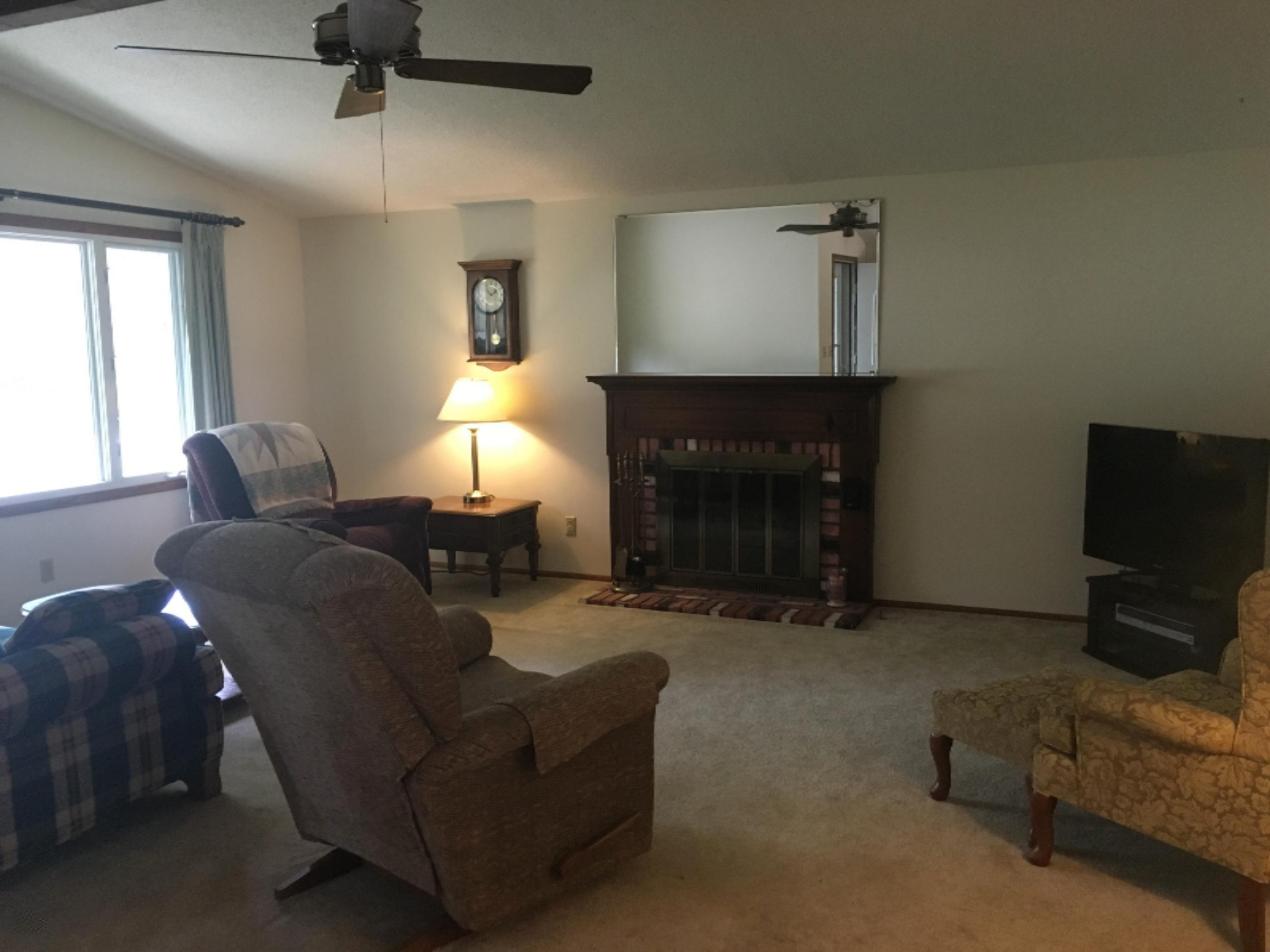 1450 Brown Road Manistee, MI 49660 - Photo 4 of 41 Living Room