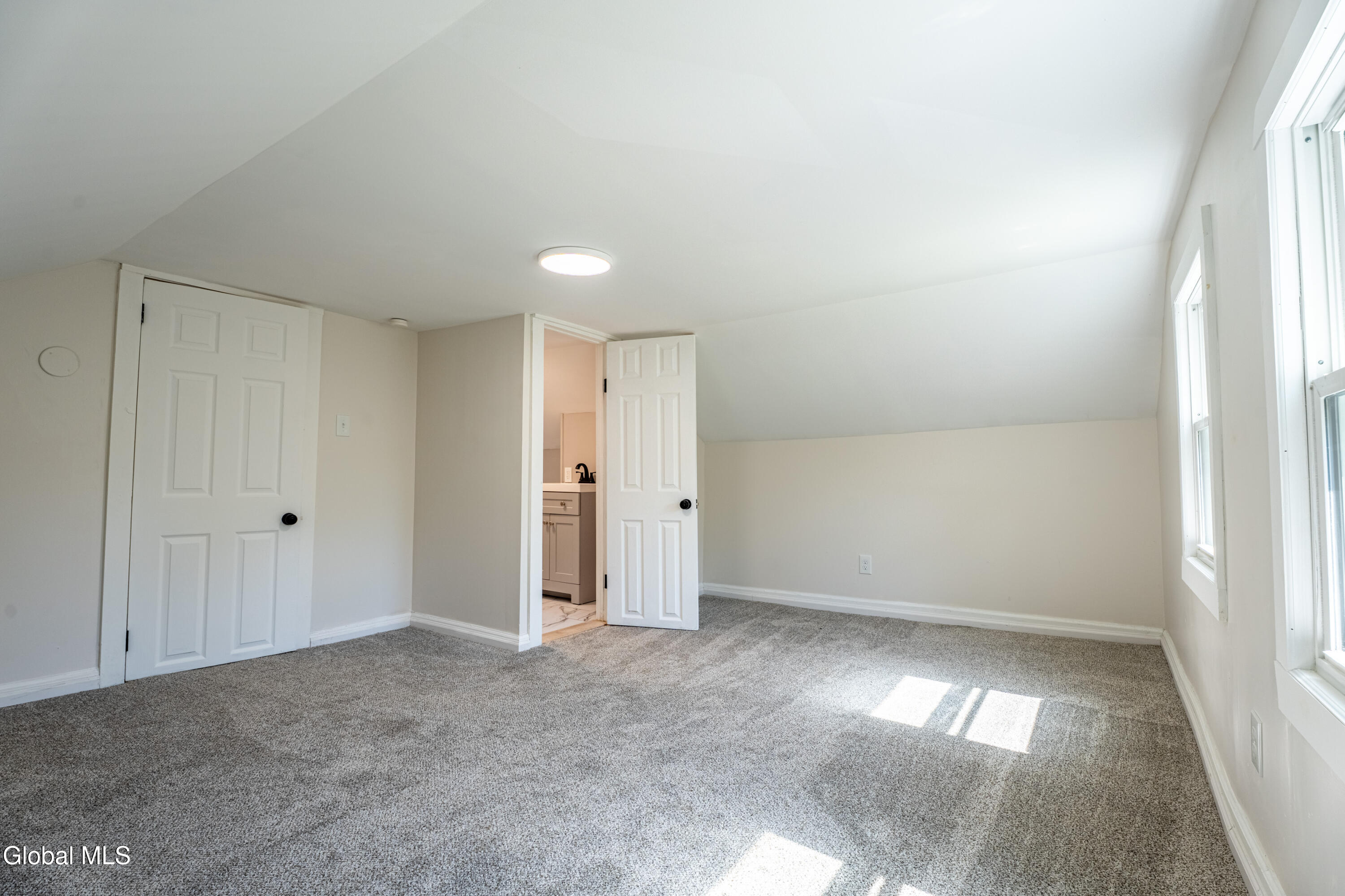 925 Washout Road Glenville, NY 12302 - Photo 21 of 25 925 Washout-17