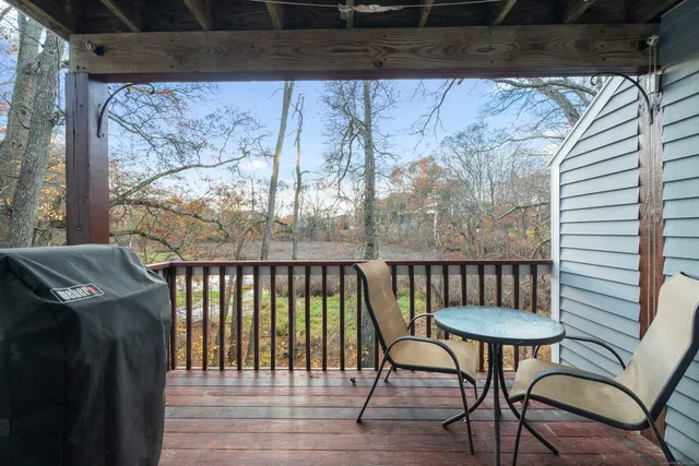 $445,000 | 3 Whitehall Pond, Unit 3, Stonington, CT 06355