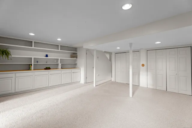 $445,000 | 3 Whitehall Pond, Unit 3, Stonington, CT 06355