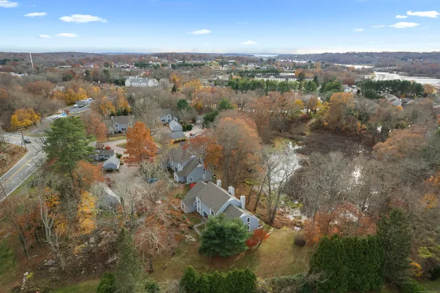 $445,000 | 3 Whitehall Pond, Unit 3, Stonington, CT 06355