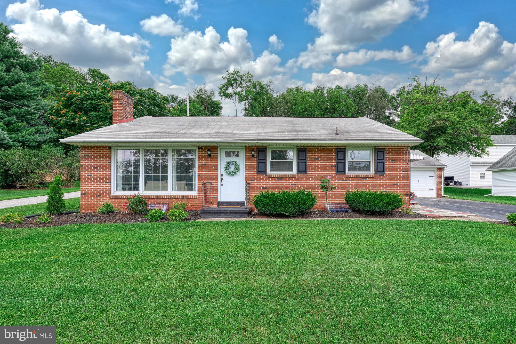 299 Old Hanover Road Spring Grove, PA 17362 - Photo 2 of 47