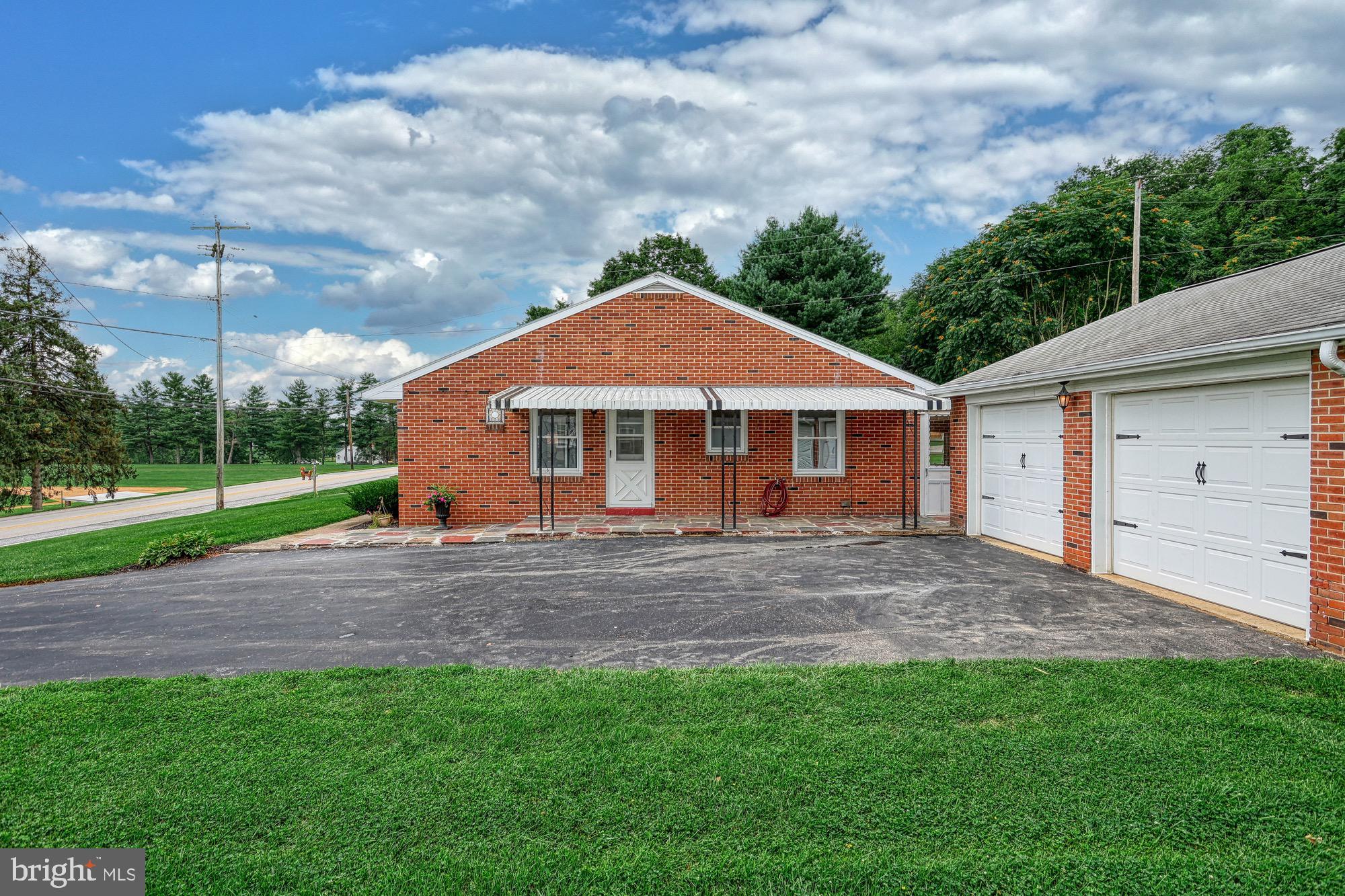 299 Old Hanover Road Spring Grove, PA 17362 - Photo 6 of 47