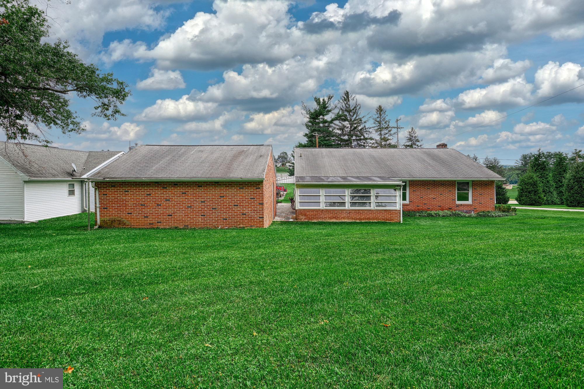 299 Old Hanover Road Spring Grove, PA 17362 - Photo 9 of 47