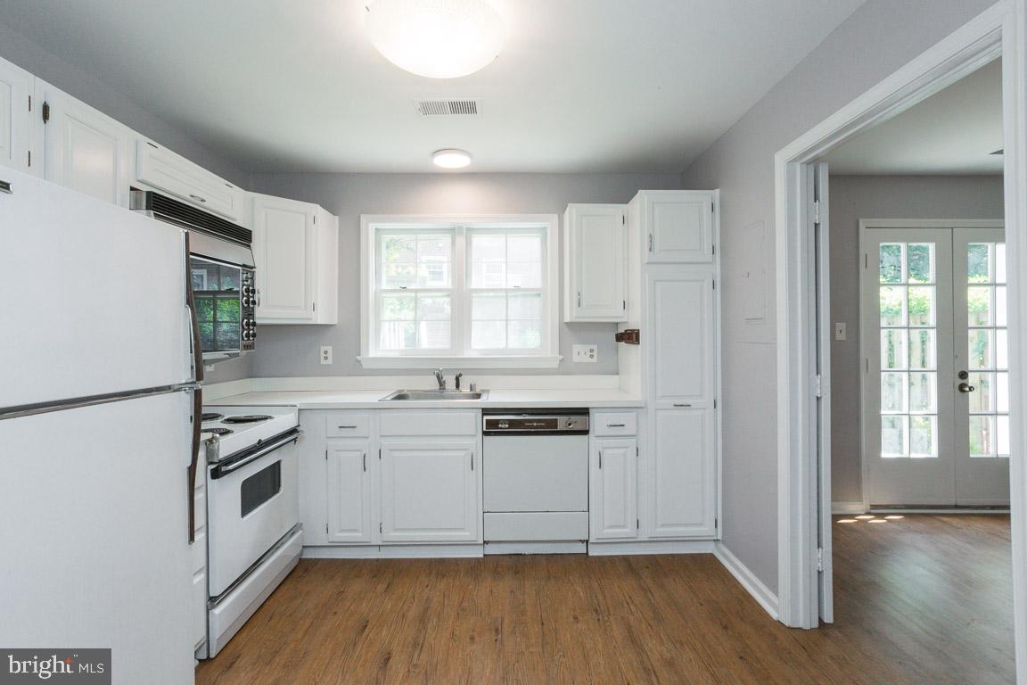 6639 Fairfax Road, Unit 104 Chevy Chase, MD 20815 - Photo 9 of 29 Gallery Image 9