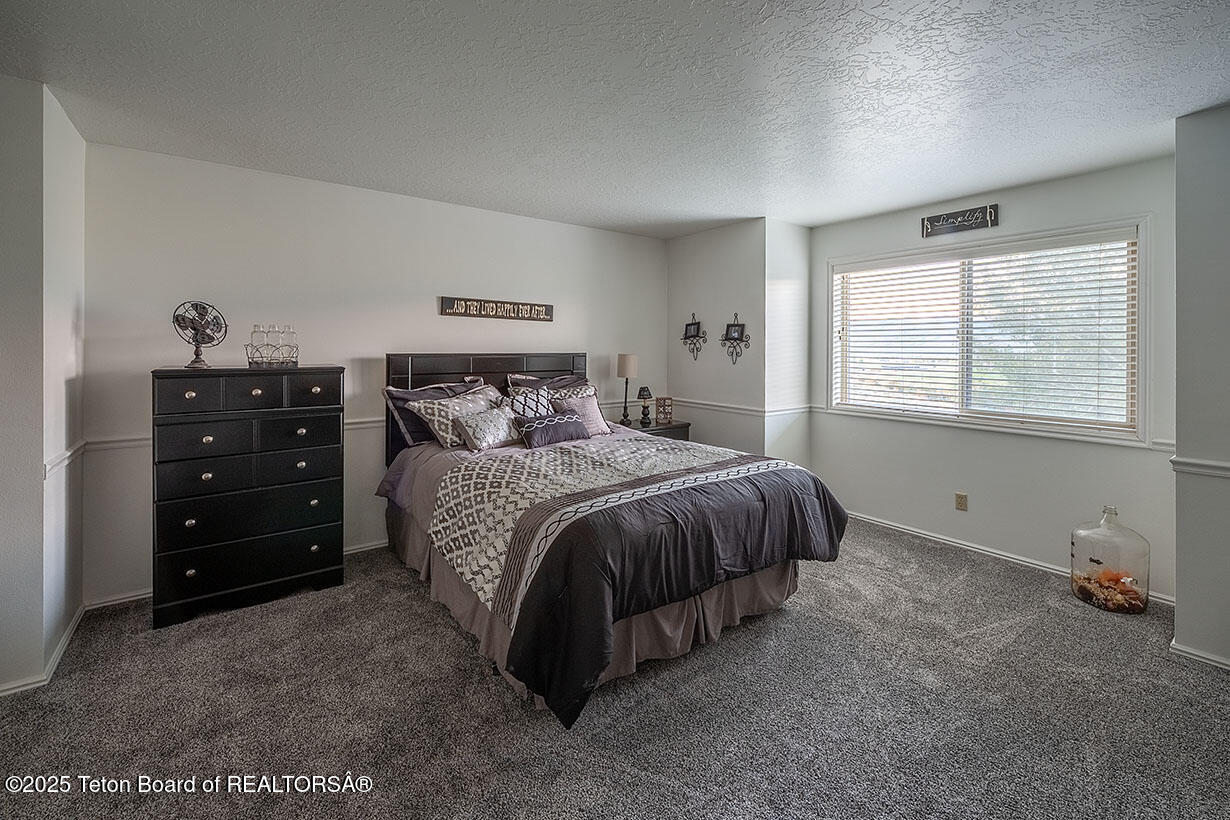 2810 Crow Creek Road Afton, WY 83110 - Photo 13 of 32 Sanchez int 7206