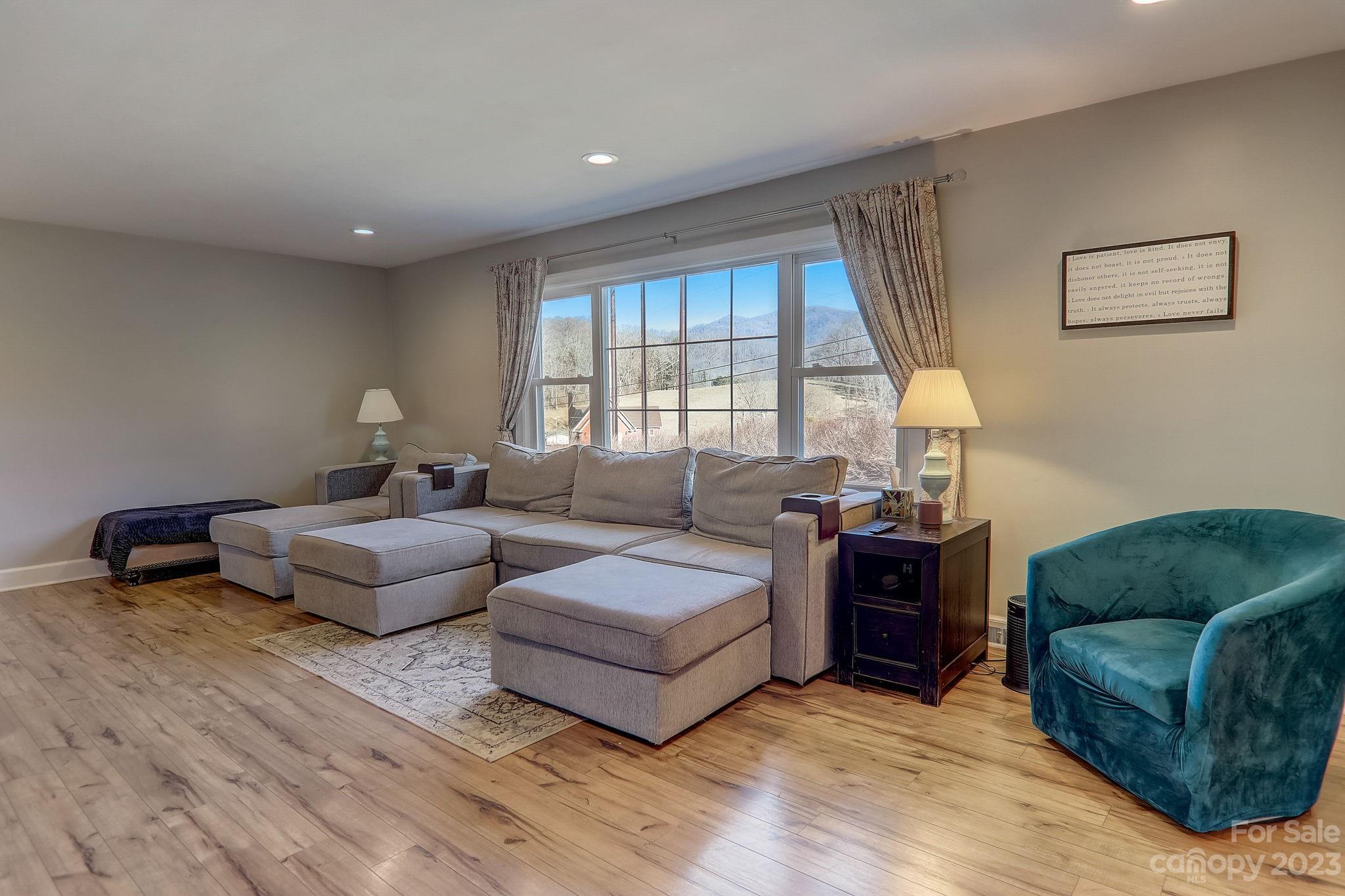 44 Holland Road Canton, NC 28716 - Photo 5 of 32 Gallery Image 5