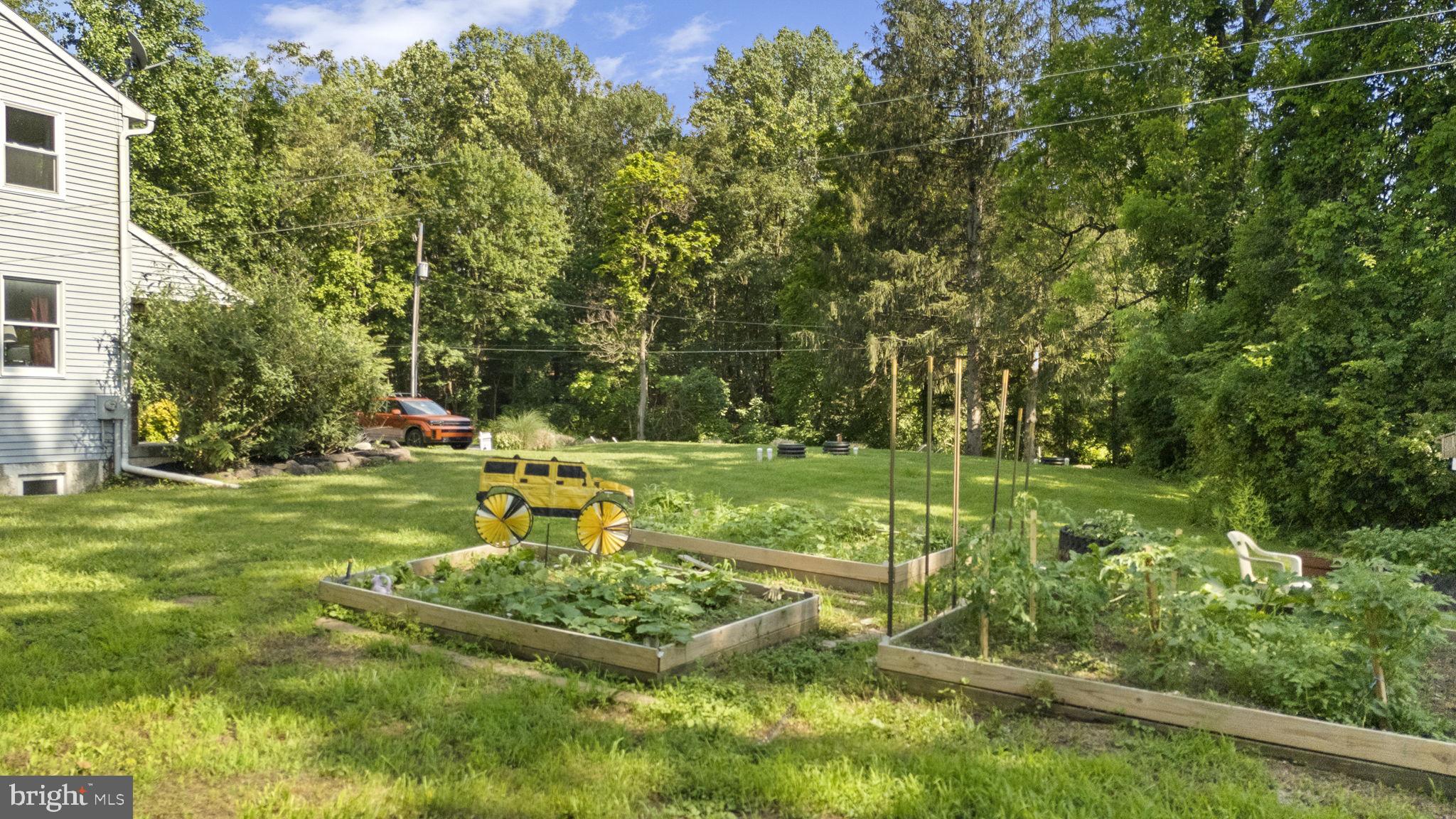 449 Westley Road Mohnton, PA 19540 - Photo 9 of 33 Garden On The Side Of The Home