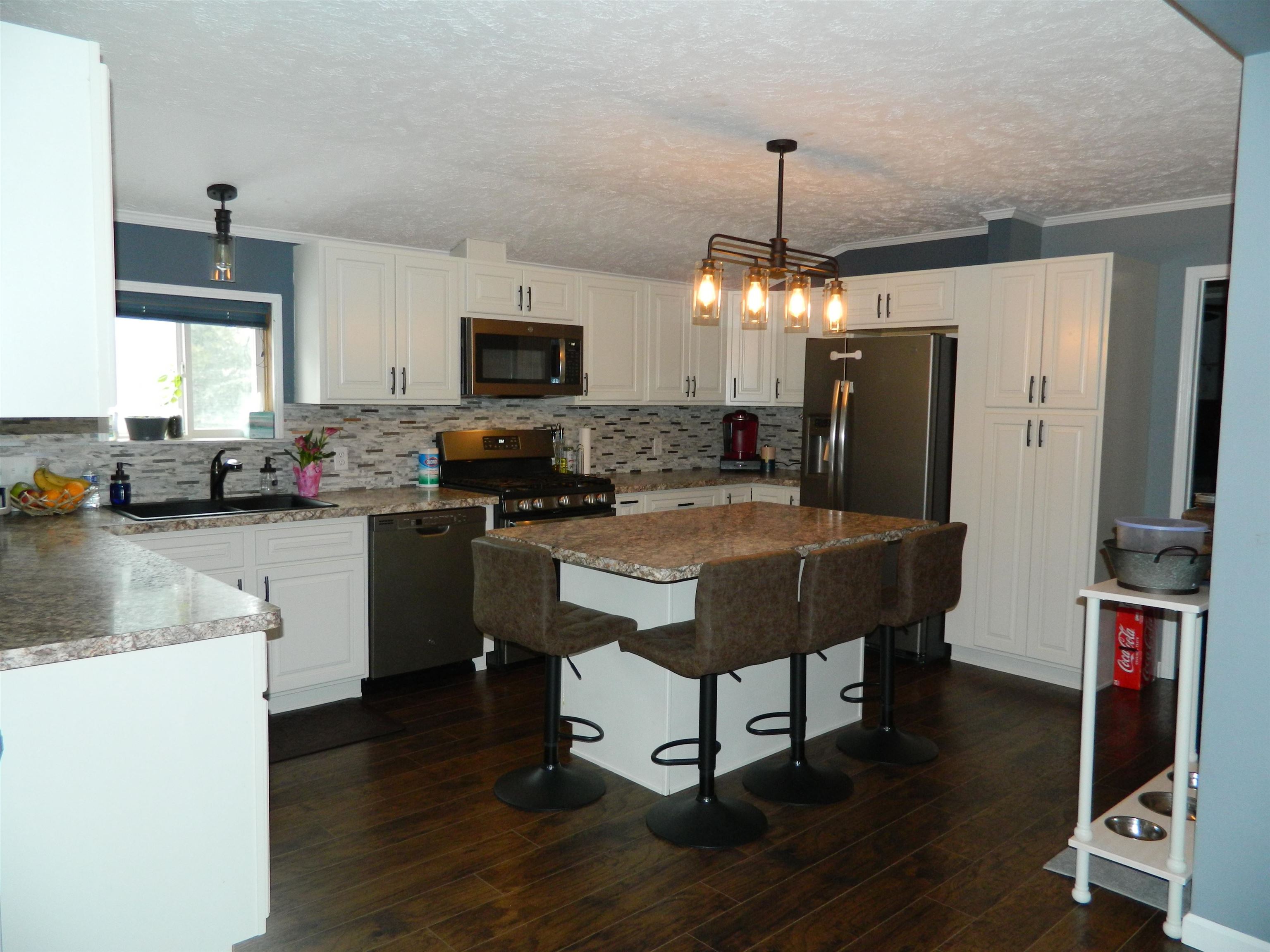 4554 Lincoln Road Standish, MI 48658 - Photo 8 of 32 1896971-7.JPG