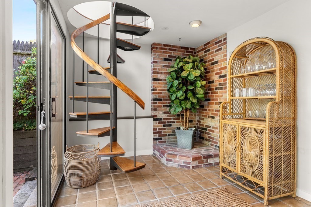 7 Circle Street Marblehead, MA 01945 - Photo 22 of 36 a view of entryway with patio