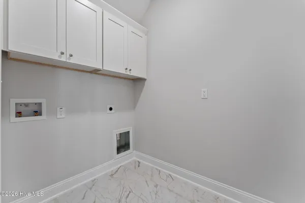 $544,900 | 180 Longleaf Drive, Seven Lakes, NC 27376