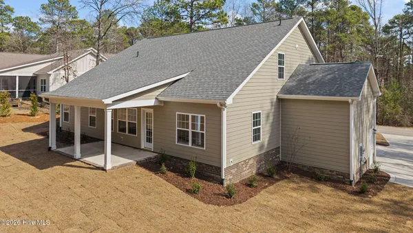 $544,900 | 180 Longleaf Drive, Seven Lakes, NC 27376