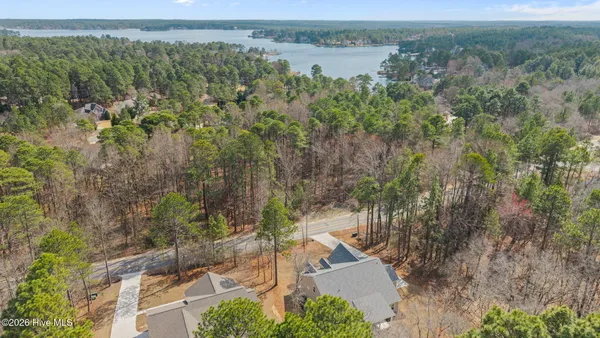 $544,900 | 180 Longleaf Drive, Seven Lakes, NC 27376