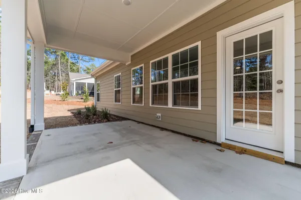 $544,900 | 180 Longleaf Drive, Seven Lakes, NC 27376