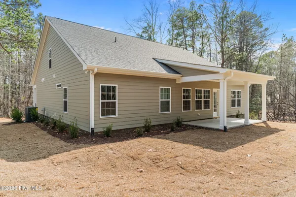 $544,900 | 180 Longleaf Drive, Seven Lakes, NC 27376