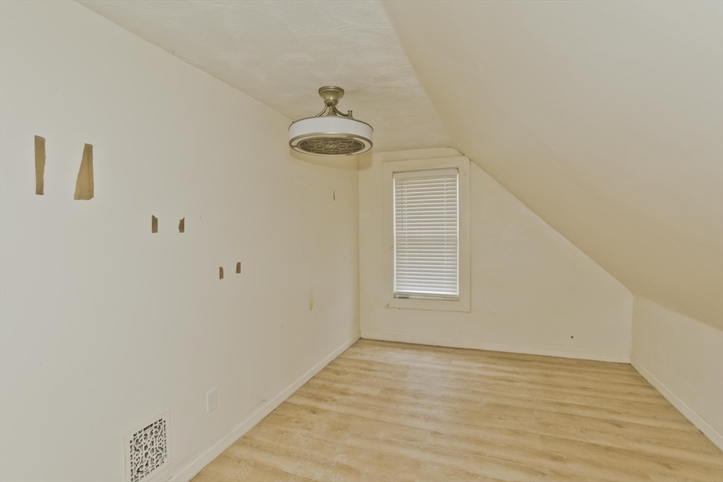 10 Monroe Street Springfield, MA 01109 - Photo 34 of 36
