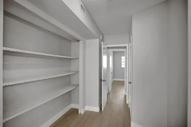 $259,000 | 1770 Northeast 191st Street, Unit 7161, Miami, FL 33179