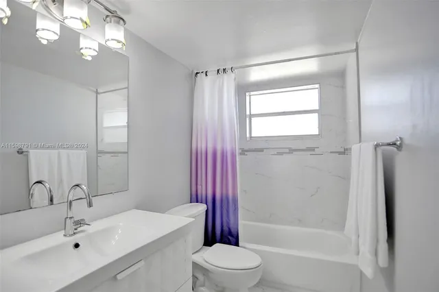 $259,000 | 1770 Northeast 191st Street, Unit 7161, Miami, FL 33179