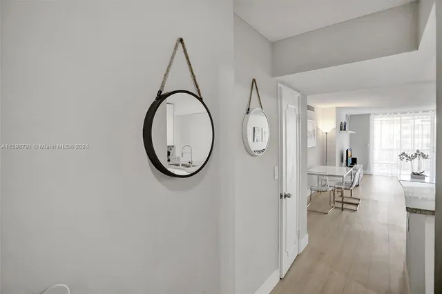 $259,000 | 1770 Northeast 191st Street, Unit 7161, Miami, FL 33179