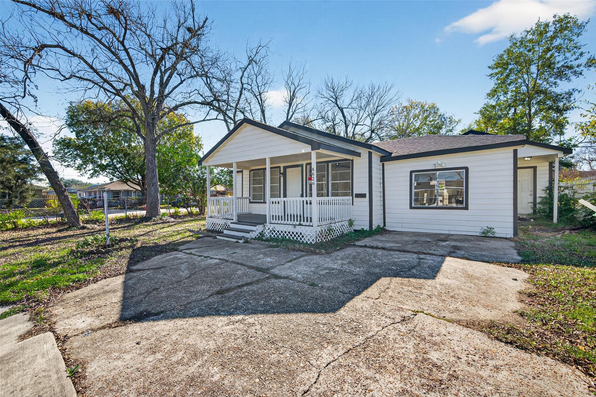 4626 Dewberry Street Houston, TX 77021 - Photo 7 of 45