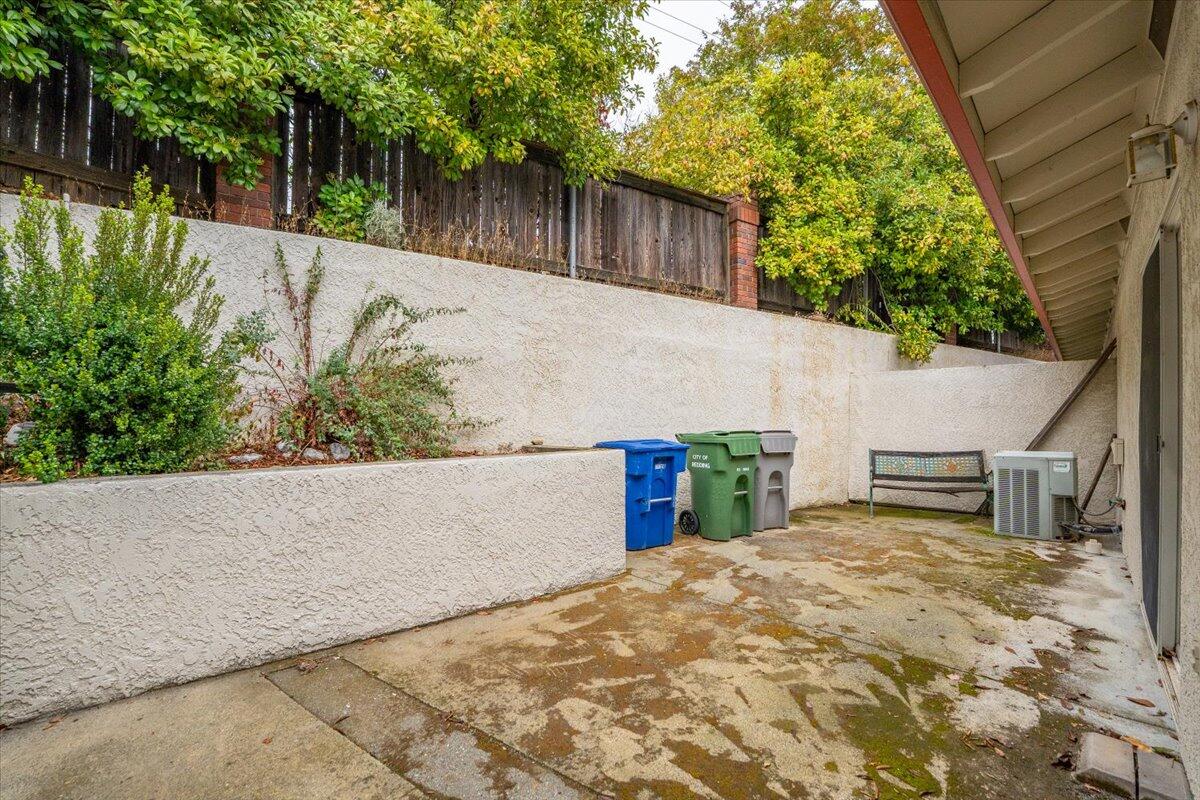 738 Stonebriar Trail Redding, CA 96003 - Photo 27 of 40