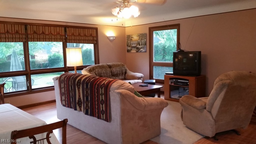 1723 Sunview Road Lyndhurst, OH 44124 - Photo 5 of 14