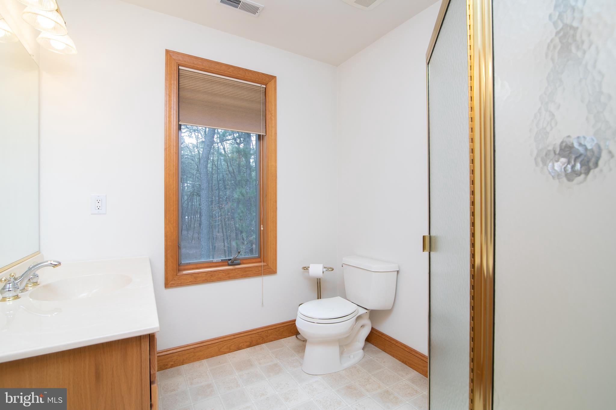 290 Hopewell Road Medford, NJ 08055 - Photo 44 of 64 Bathroom to 2nd bedroom suite