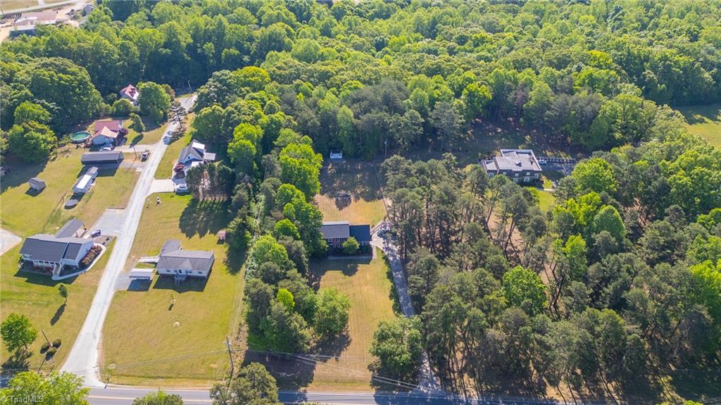 2550 Rowe Road Lexington, NC 27295 - Photo 3 of 34 Gallery Image 3