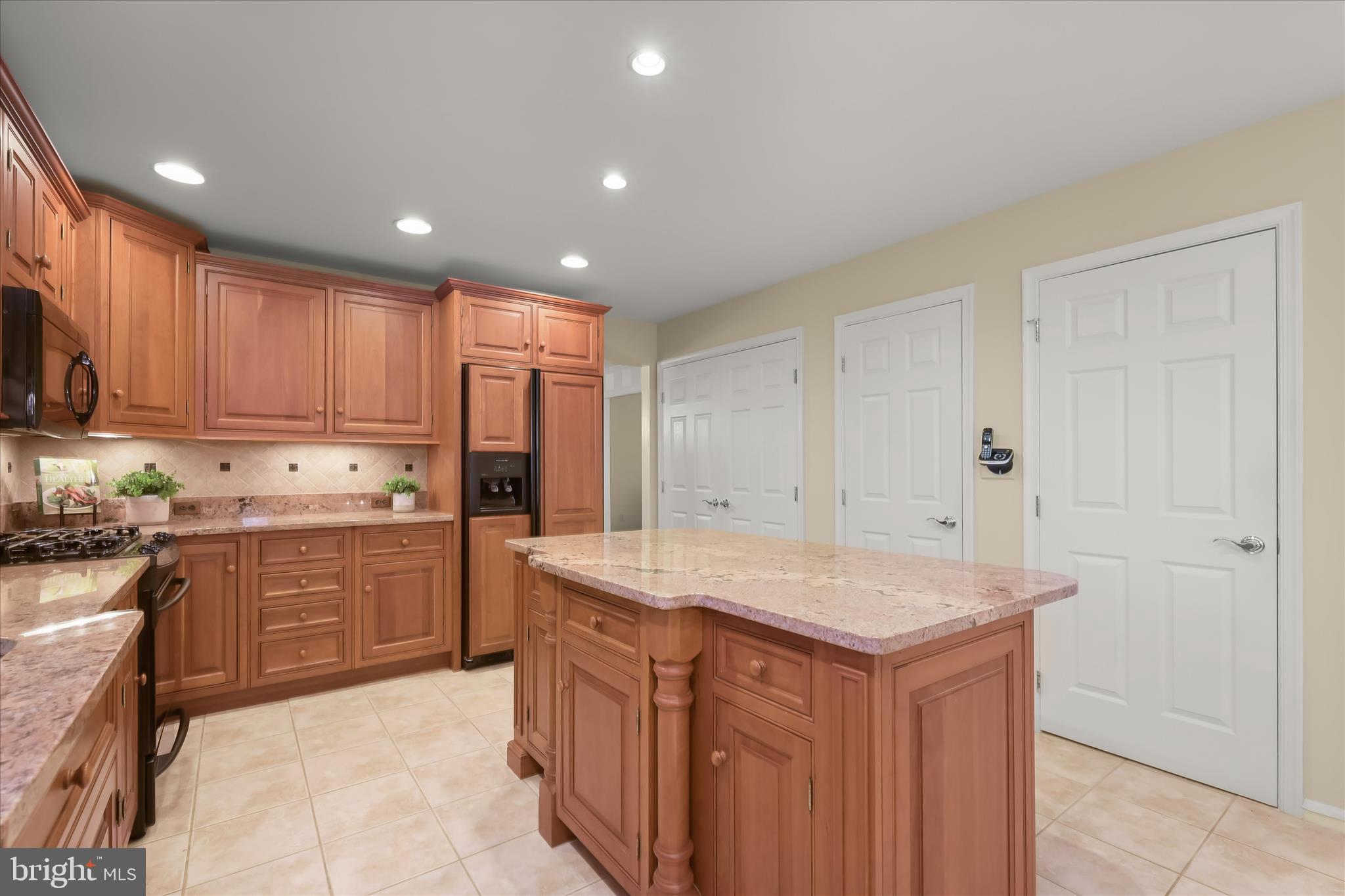 345 Derbyshire Lane Riva, MD 21140 - Photo 14 of 42 Kitchen