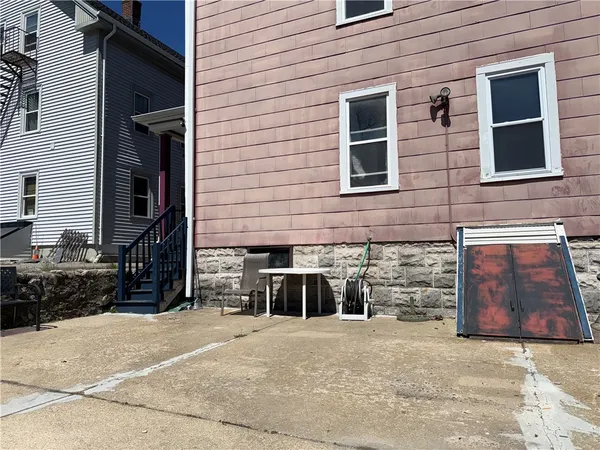 $2,200 | 550 Winter Street, Unit 1, Woonsocket, RI 02895