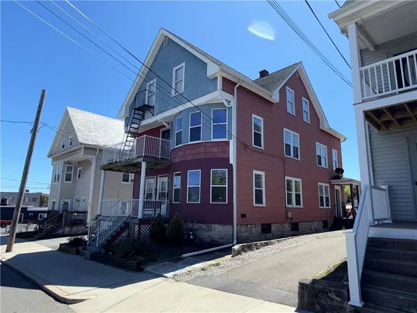 $2,200 | 550 Winter Street, Unit 1, Woonsocket, RI 02895