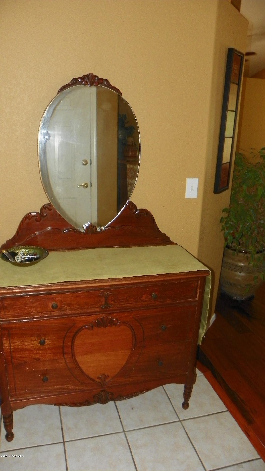 1260 Elf Court Rio Rico, AZ 85648 - Photo 5 of 42 Gallery Image 5